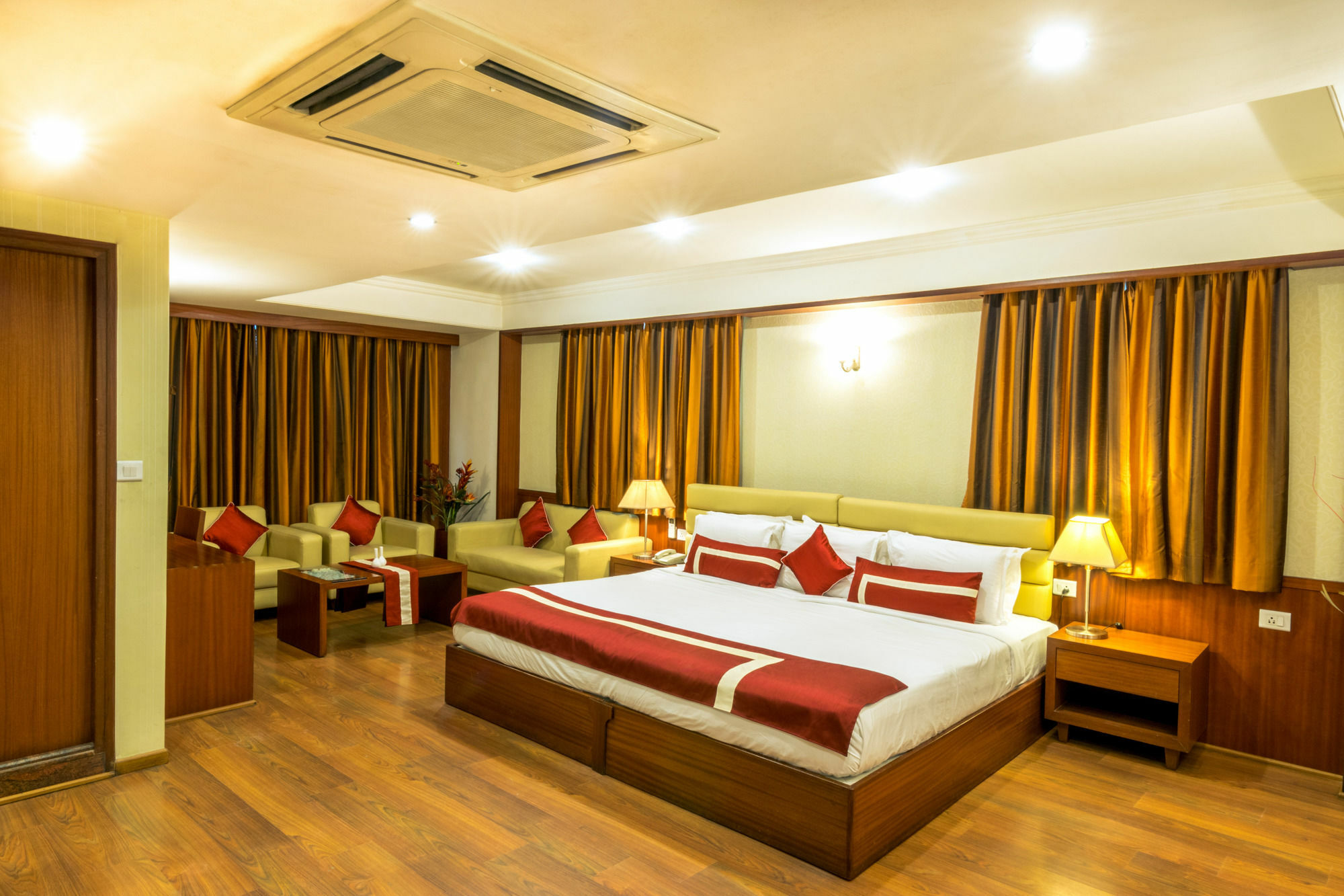 Octave Suites - Residency Rd Bangalore Bagian luar foto